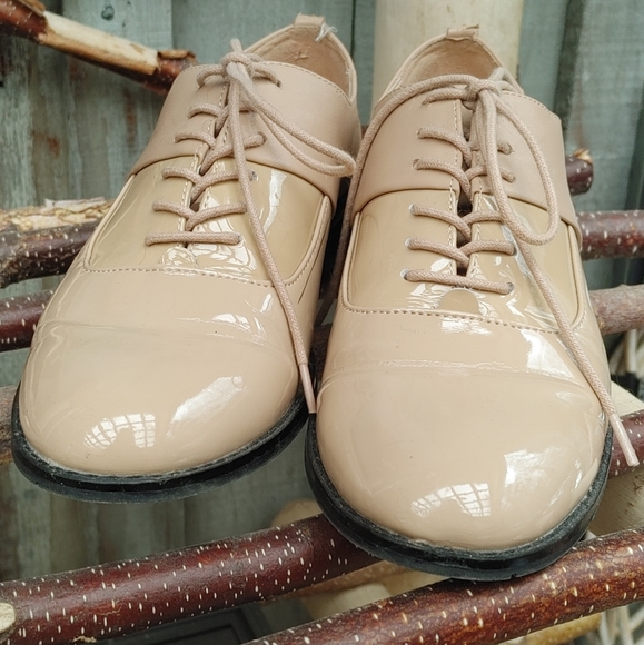Patent leather CK oxfords - Picture 1 of 7